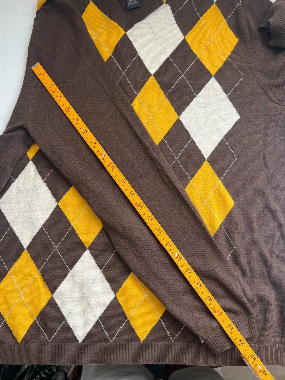 Banana Republic Brown V-Neck Argyle Sweater Yellow & Cream Diamonds Cashmere L